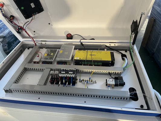 Inicio 1480*780*1290mm Máquina de limpieza con láser de fibra para chapa galvanizada de acero y aluminio Potente 1000W/2000W/1500W/3000W