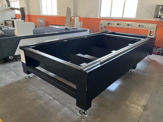 Función de enfoque automático 1000kw 2000kw 3000kw Máquina de corte láser CNC para cortador láser de fibra de chapa de metal por Au3tech/Cypcut Control System