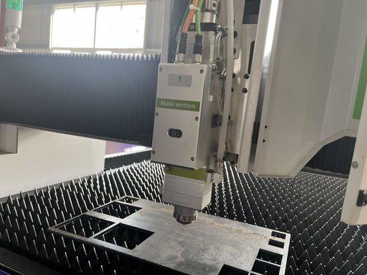 Software de control CYPCUT Máquina de corte láser de acero inoxidable usada para talleres de materiales de construcción y servomotor Delta
