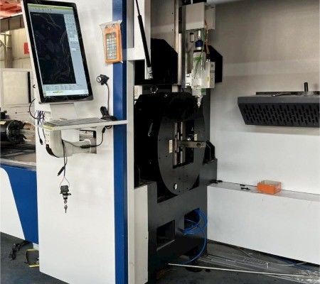 Máquina de corte CNC por láser de fibra para aluminio metálico Ms Ss Tubos de fibra rectangulares cuadrados redondos de carbono/acero inoxidable