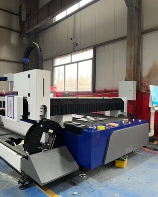 HIWIN Guiderail 1500w/2000w/3000w CNC Sí Modo de funcionamiento Cortador de placas y tubos de onda continua por fuente láser MAX/RAYCUS