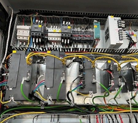 6015 Cortadora láser de tubos CNC Máquina de corte láser de fibra para cortar tubos
